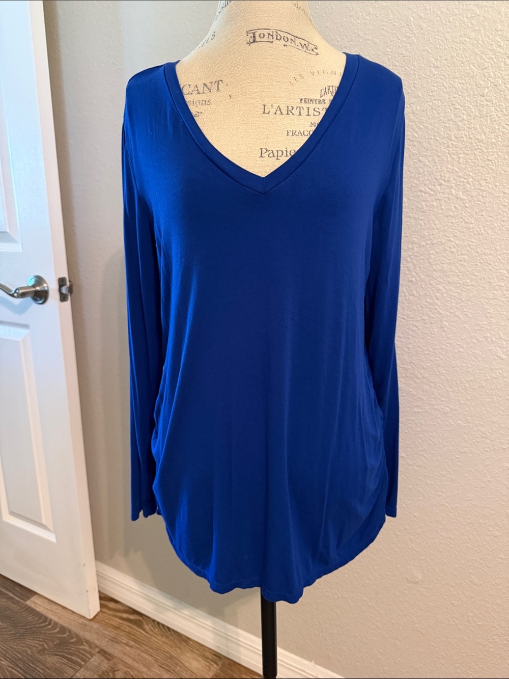 Maternity Women's V-Neck Long Sleeve Top - Royal Blue